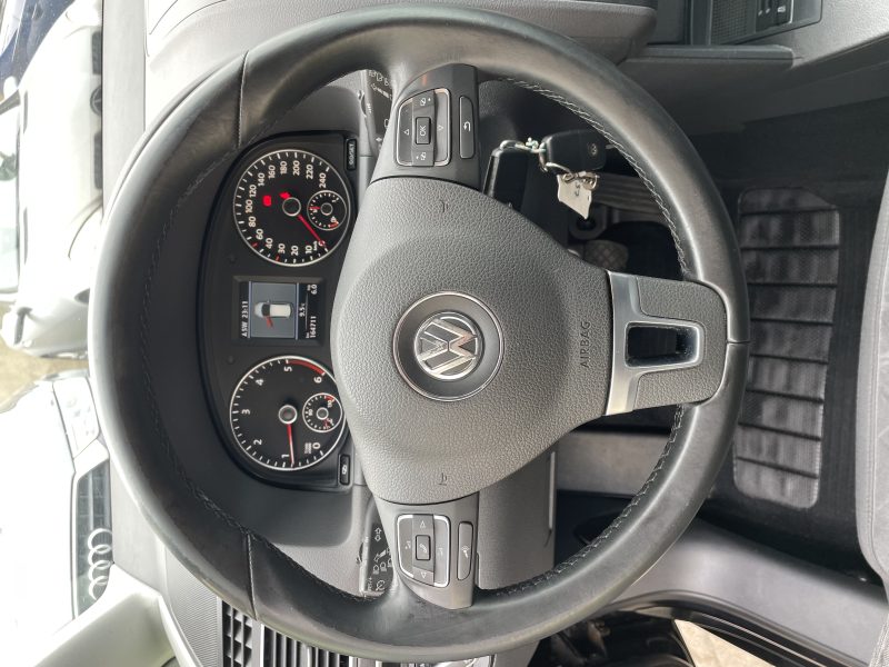 VOLKSWAGEN TOURAN GARANTIE 12 MOIS 2010