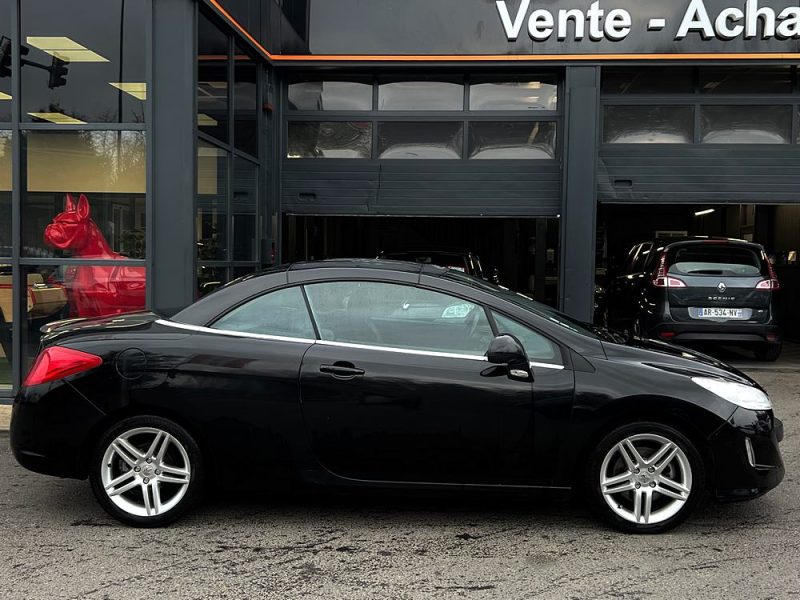 PEUGEOT 308 CC CABRIOLET FELINE 2.0 HDI 140 CUIR GPS BLUETOOTH 79 600 Kms CRIT AIR 2 - GARANTIE 1 AN