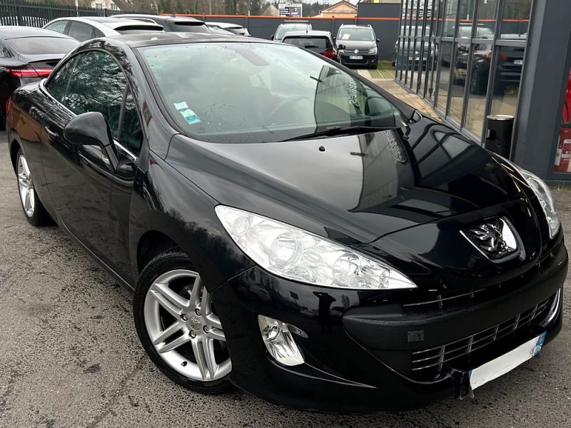 PEUGEOT 308 CC CABRIOLET FELINE 2.0 HDI 140 CUIR GPS BLUETOOTH 79 600 Kms CRIT AIR 2 - GARANTIE 1 AN