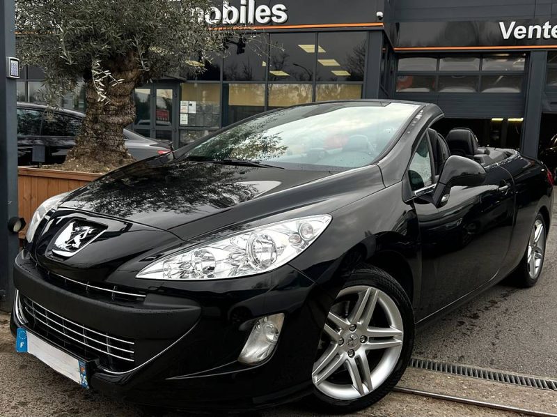 PEUGEOT 308 CC CABRIOLET FELINE 2.0 HDI 140 CUIR GPS BLUETOOTH 79 600 Kms CRIT AIR 2 - GARANTIE 1 AN