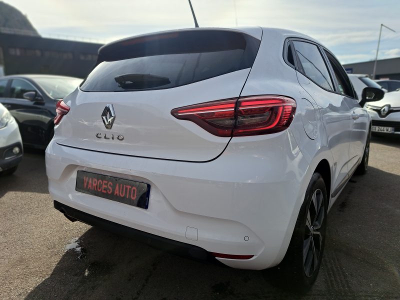 RENAULT CLIO 2023