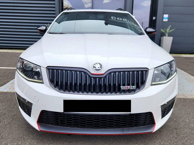 SKODA OCTAVIA COMBI 2.0 TSI 220 RS*GPS*XENON*