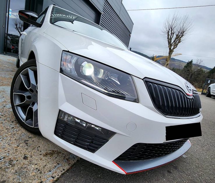SKODA OCTAVIA COMBI 2.0 TSI 220 RS*GPS*XENON*