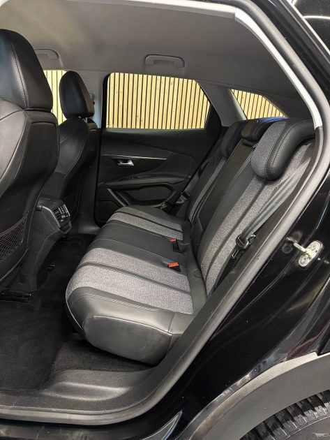 PEUGEOT 3008 2020