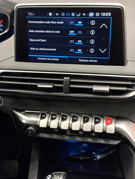 PEUGEOT 3008 2020