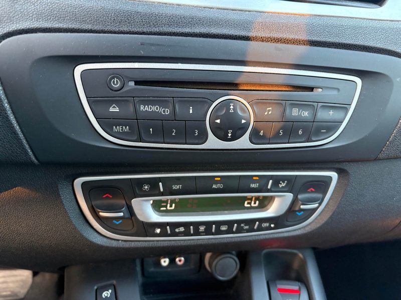 RENAULT MEGANE SCENIC 2010