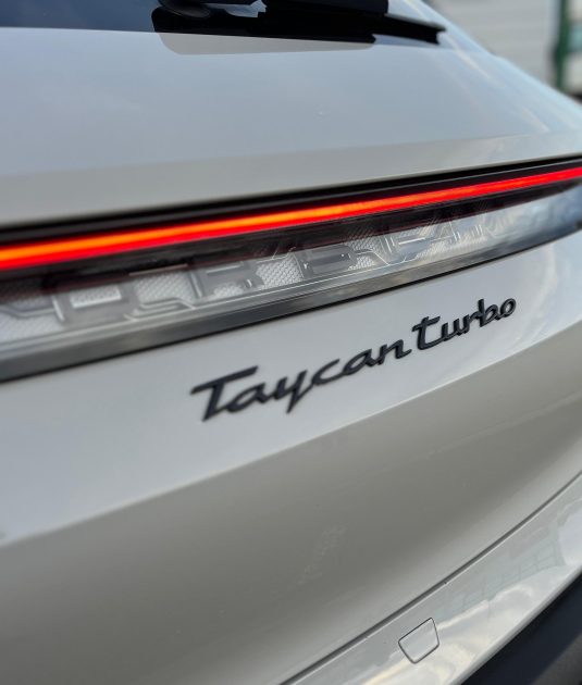 PORSCHE TAYCAN TURBO CROSS TURISMO 680ch