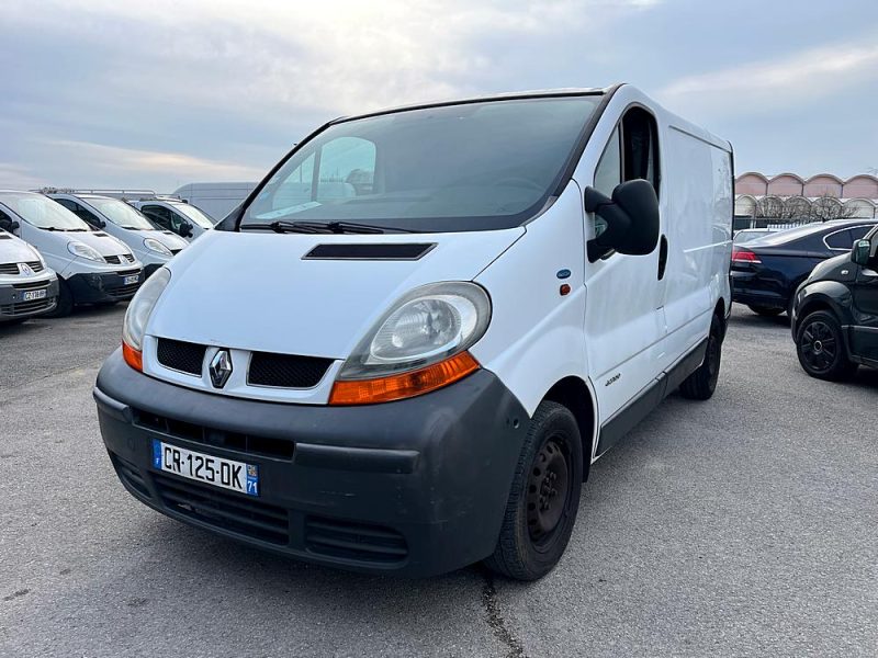RENAULT TRAFIC II Camionnette 2005