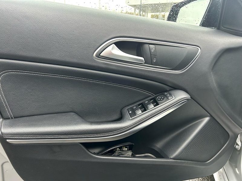 MERCEDES-BENZ  CLASSE A 2013