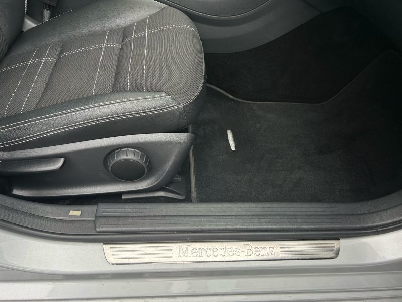 MERCEDES-BENZ  CLASSE A 2013