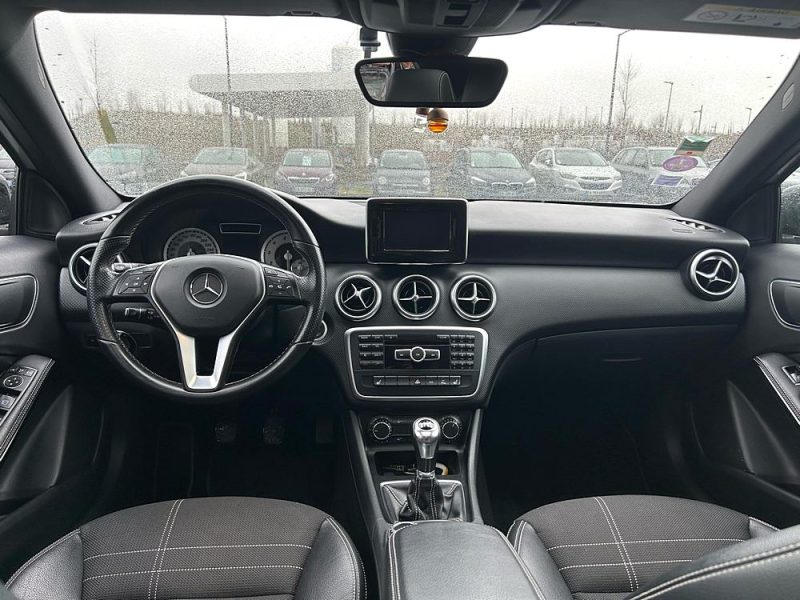 MERCEDES-BENZ  CLASSE A 2013