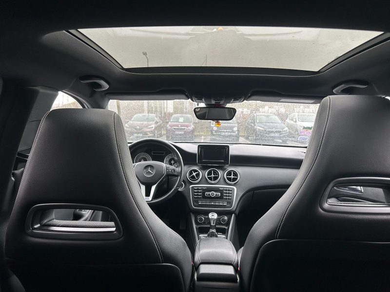 MERCEDES-BENZ  CLASSE A 2013