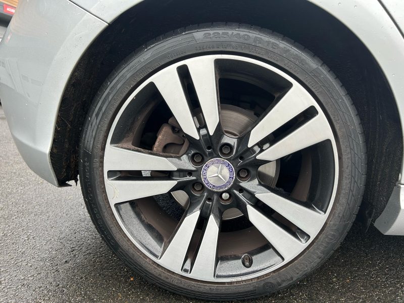 MERCEDES-BENZ  CLASSE A 2013