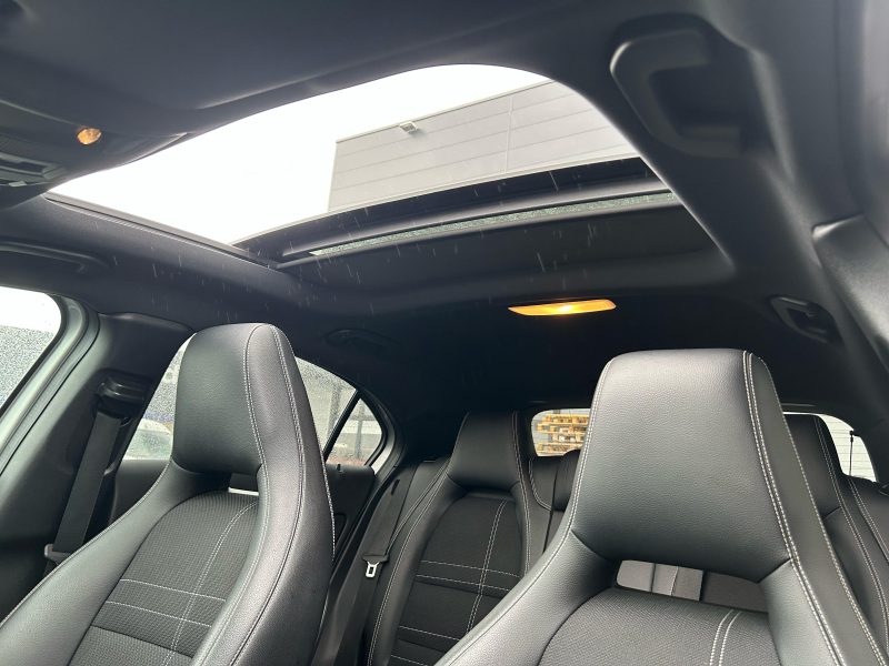 MERCEDES-BENZ  CLASSE A 2013