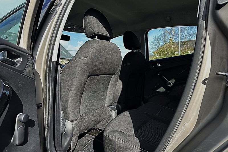 PEUGEOT 208 HDI 75 Active BVM5