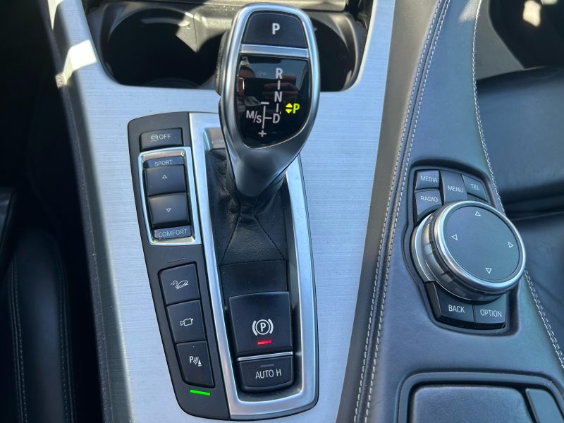 BMW SÉRIE 6 F13 2015