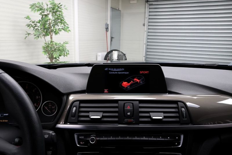 BMW Série 4 Gran Coupé (F36) 2.0 418d 143 - Sport