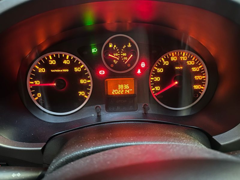 PEUGEOT PARTNER TEPEE 1.6 eHDi 100cv Style 2015