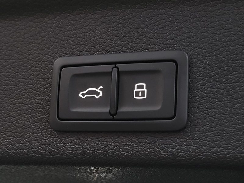 AUDI Q3 SPORTBACK Hybrid 45 TFSI-e 245cv S-Line Boîte Auto S-Tronic 1ère Main