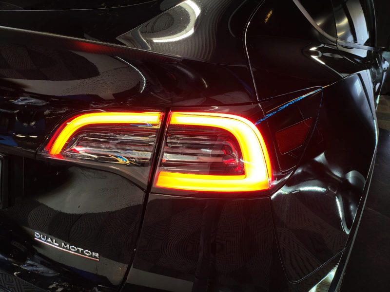 TESLA MODEL Y PERFORMANCE 515cv AUTOILOT AMELIORE / CONNEXION PREMIUM / VOLANT CHAUFFANT