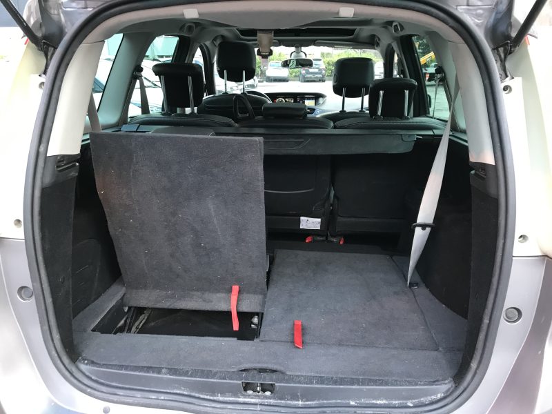 RENAULT GRAND SCENIC III ph2 - 1.6 dci 130cv ENERGY FAP Bose édition - 7 places - GARANTIE 6 MOIS