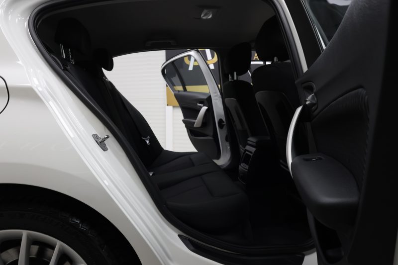 B.M.W. Série 1 2015