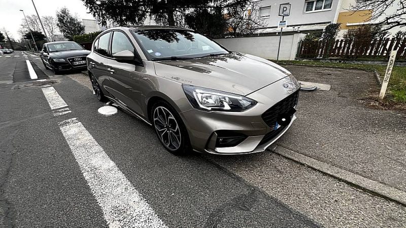 FORD FOCUS 1.5 EcoBoost 150 ST-Line