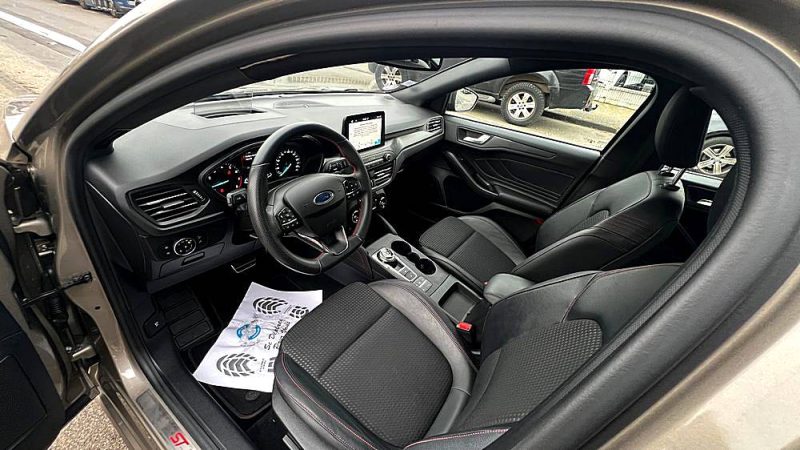 FORD FOCUS 1.5 EcoBoost 150 ST-Line