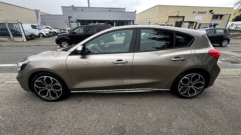 FORD FOCUS 1.5 EcoBoost 150 ST-Line