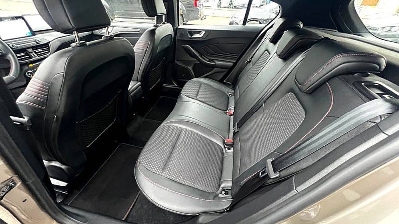 FORD FOCUS 1.5 EcoBoost 150 ST-Line