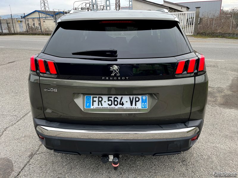 PEUGEOT 3008 2020