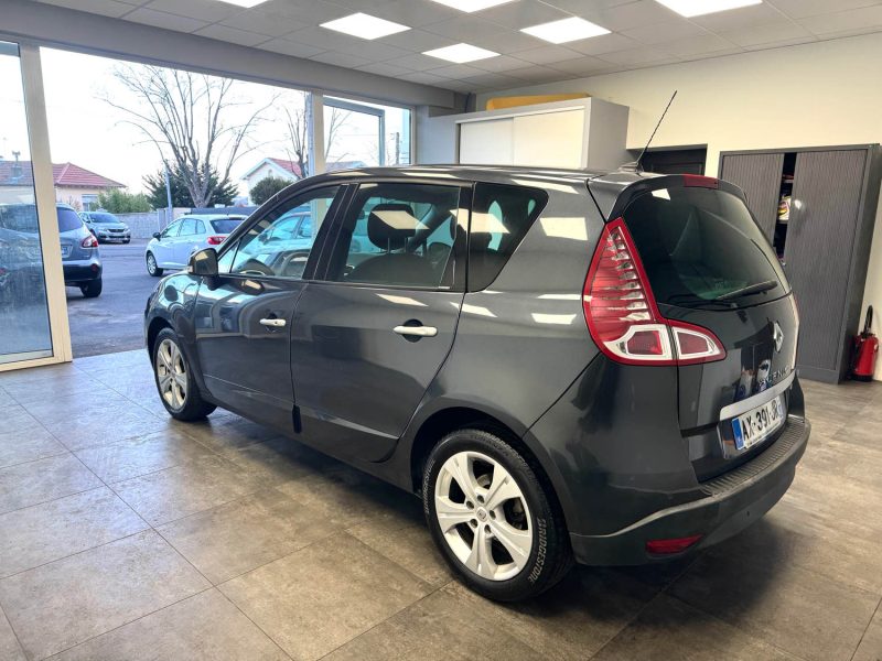 RENAULT MEGANE SCENIC 2010
