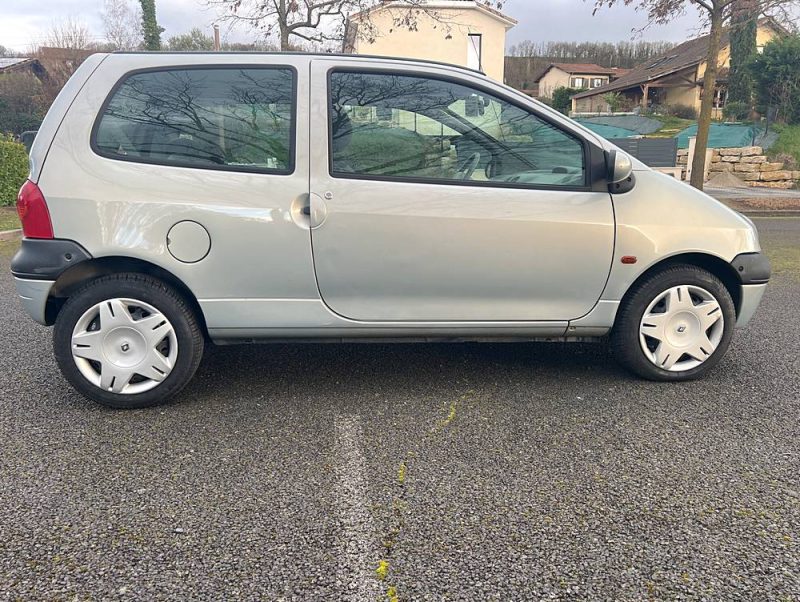 RENAULT TWINGO PRIVILEGE 1.2 16V