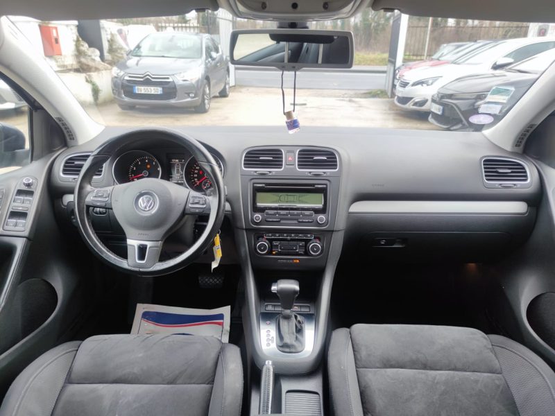 VOLKSWAGEN GOLF Confortline DSG7 1.4 TSI 160