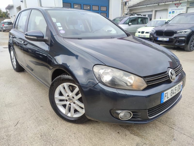 VOLKSWAGEN GOLF Confortline DSG7 1.4 TSI 160