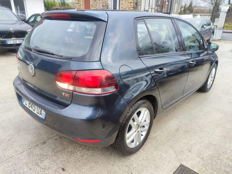 VOLKSWAGEN GOLF Confortline DSG7 1.4 TSI 160