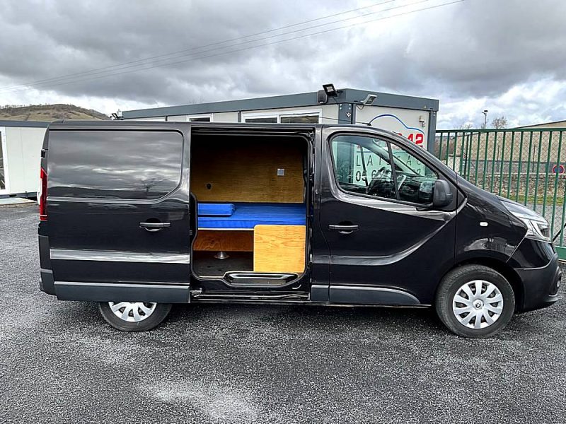 RENAULT TRAFIC 2,0 BLUE-DCI 120 CV UTILITAIRE AMÉNAGÉ 
