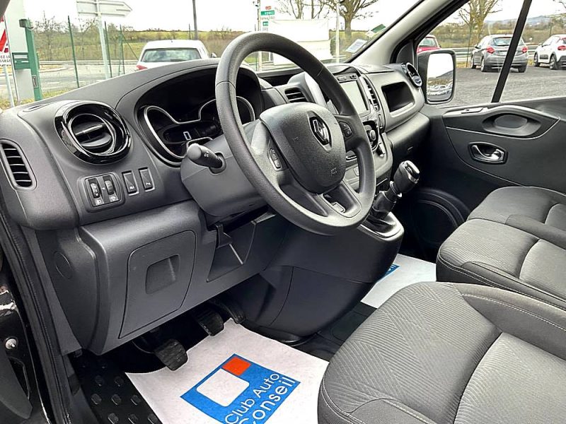 RENAULT TRAFIC 2,0 BLUE-DCI 120 CV UTILITAIRE AMÉNAGÉ 