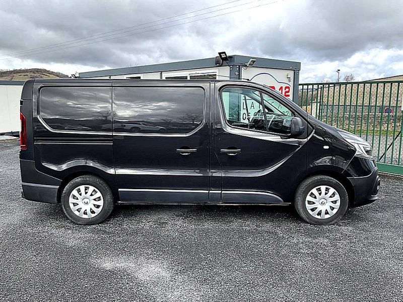 RENAULT TRAFIC 2,0 BLUE-DCI 120 CV UTILITAIRE AMÉNAGÉ 