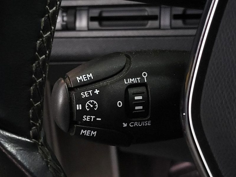 PEUGEOT 3008 II 2.0 BlueHDi 150 cv ALLURE BUSINESS