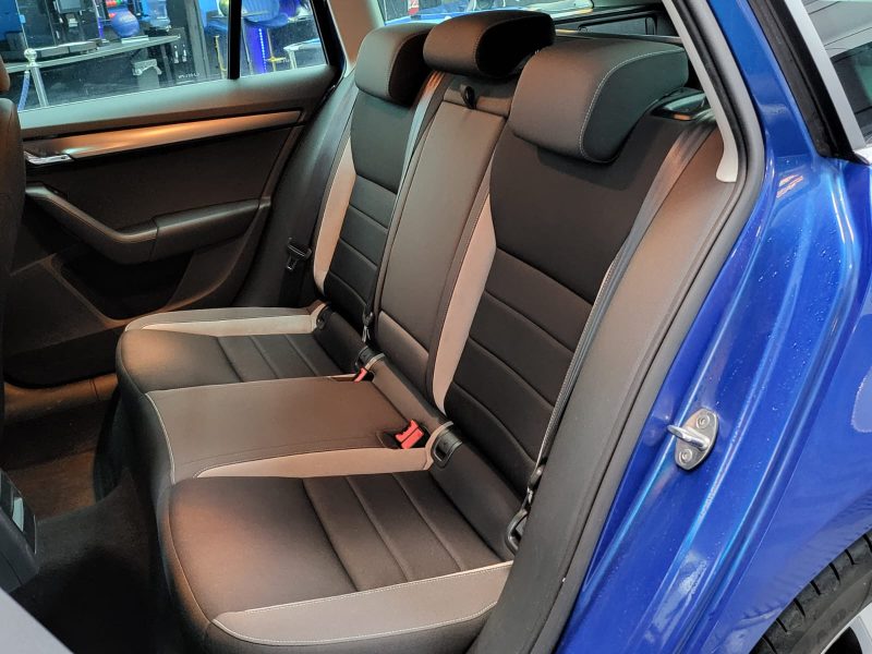 SKODA OCTAVIA COMBI 1.6 TDI 110cv Ambition Boîte Auto DSG7