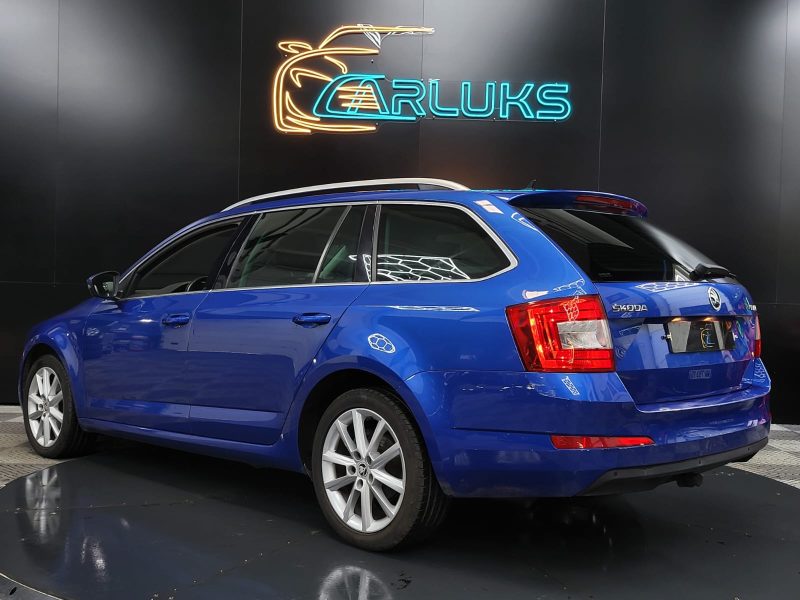 SKODA OCTAVIA COMBI 1.6 TDI 110cv Ambition Boîte Auto DSG7
