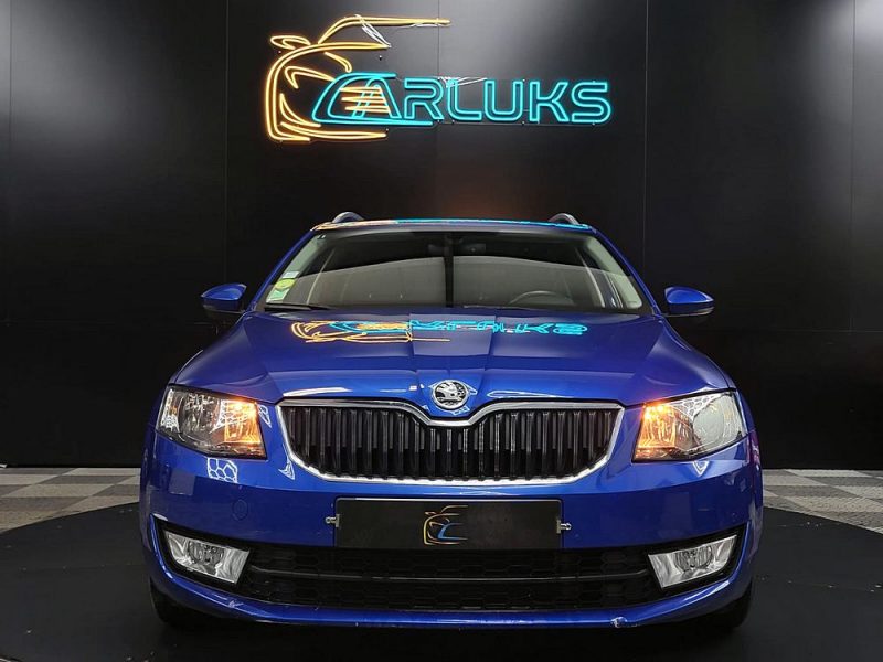 SKODA OCTAVIA COMBI 1.6 TDI 110cv Ambition Boîte Auto DSG7