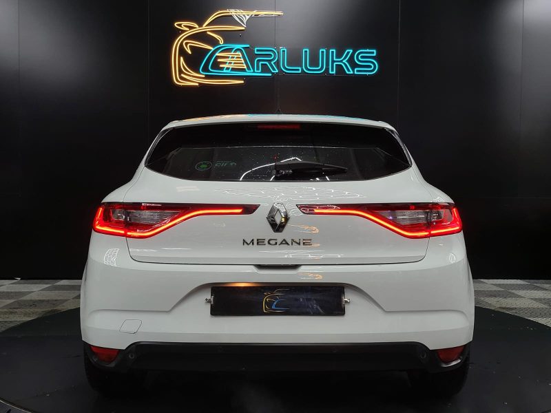 RENAULT MEGANE IV 1.2 TCe 100cv Limited BVM6 1ère Main