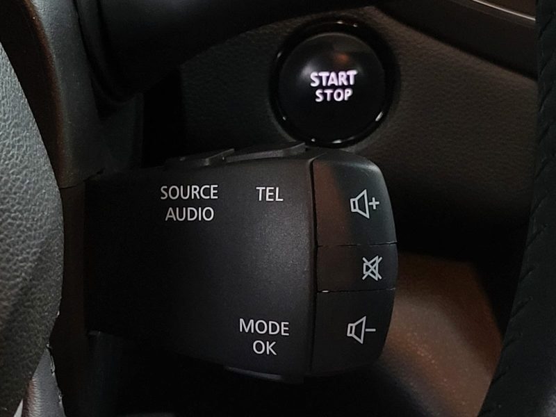 RENAULT MEGANE IV 1.2 TCe 100cv Limited BVM6 1ère Main