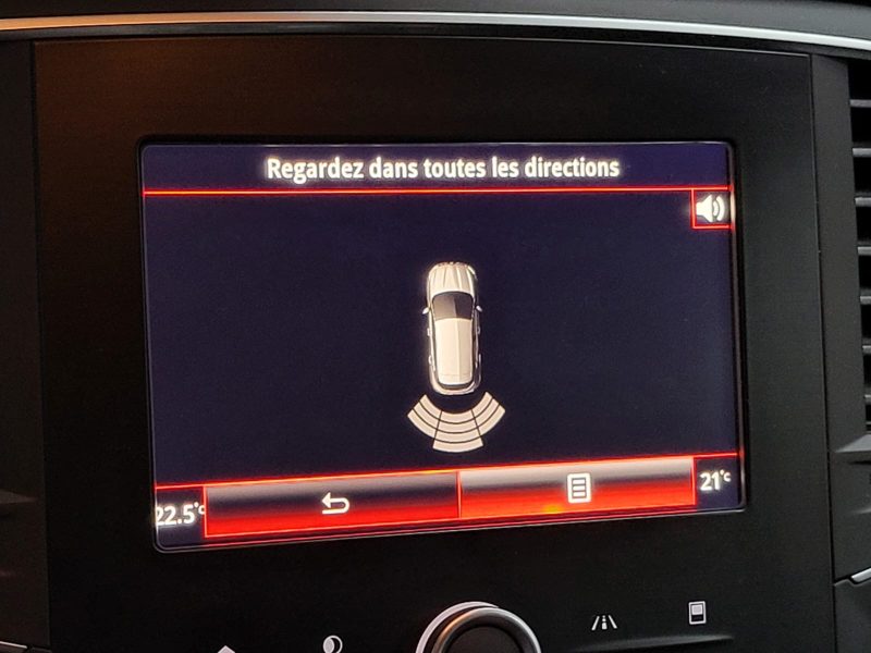 RENAULT MEGANE IV 1.2 TCe 100cv Limited BVM6 1ère Main