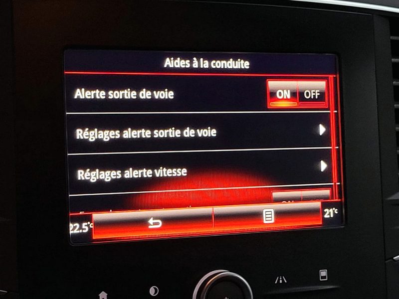 RENAULT MEGANE IV 1.2 TCe 100cv Limited BVM6 1ère Main