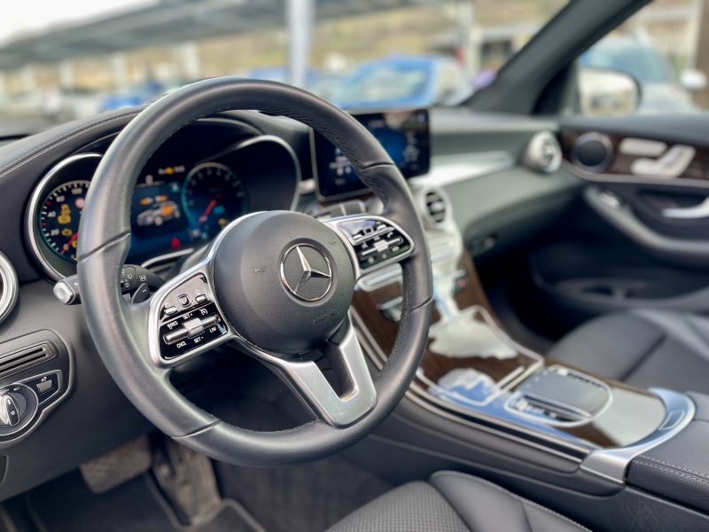Mercedes GLC 300 e 211 + 122 ch 4MATIC 9G TRONIC - Attelage - Toit Ouvrant - Garantie 12 mois -
