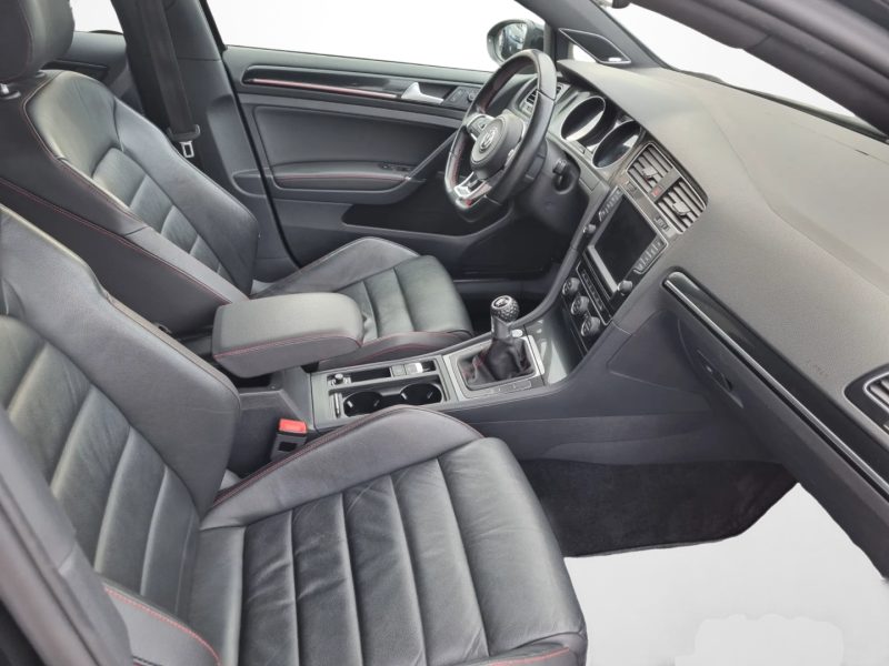 VOLKSWAGEN GOLF VII 2014