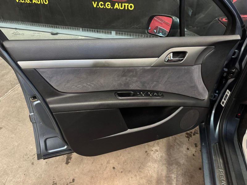 PEUGEOT 407 2.0 HDI 136ch